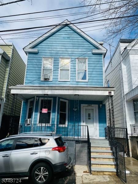 260 Clinton Ave - Photo 1