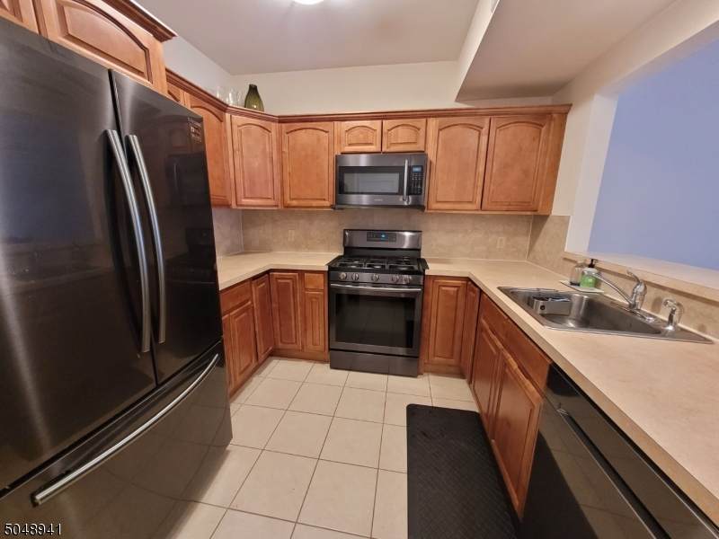902 N 5th St - Photo 1