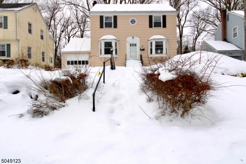 30 Crestview Hill Rd - Photo 1
