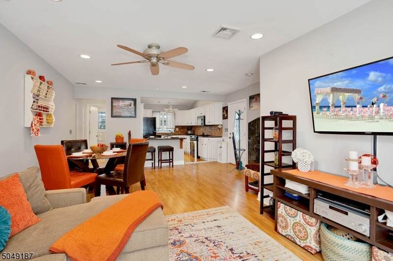 32 Caruth Ave - Photo 1