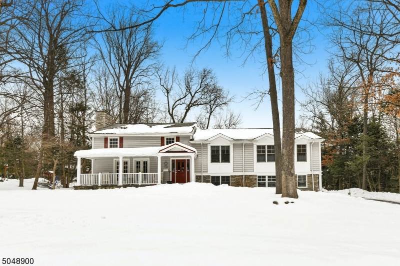 491 Weymouth Dr - Photo 1