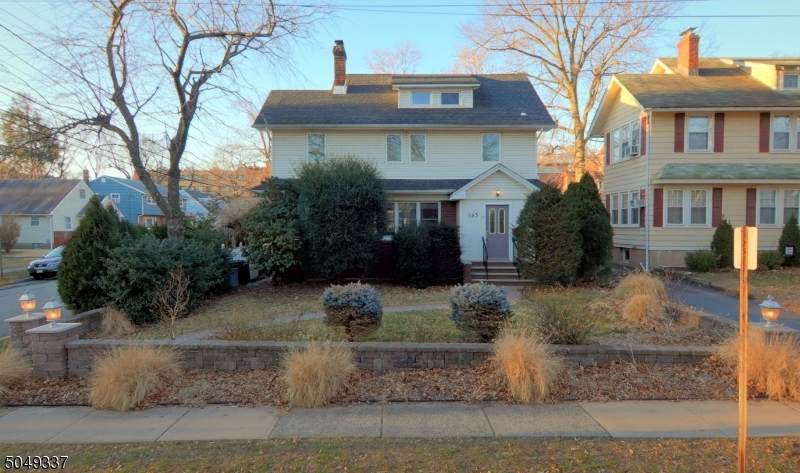 165 Fairview Ave - Photo 1