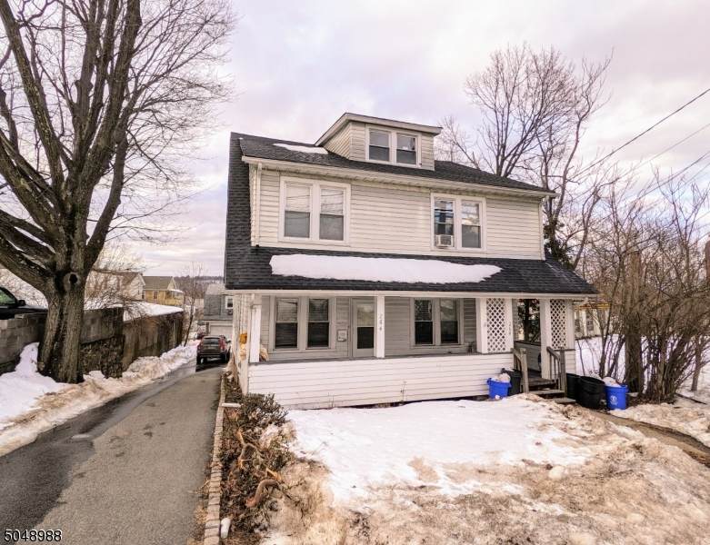 264 Pompton Ave - Photo 1