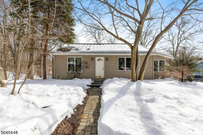 132 Selma Blvd - Photo 1
