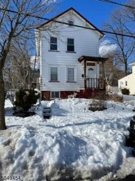335 Ogden St - Photo 1