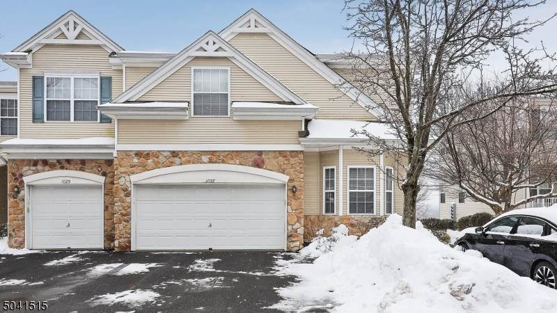 1027 Shadowlawn Dr - Photo 1