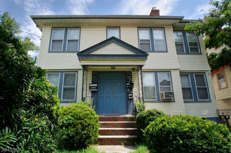 488 Stuyvesant Ave - Photo 1
