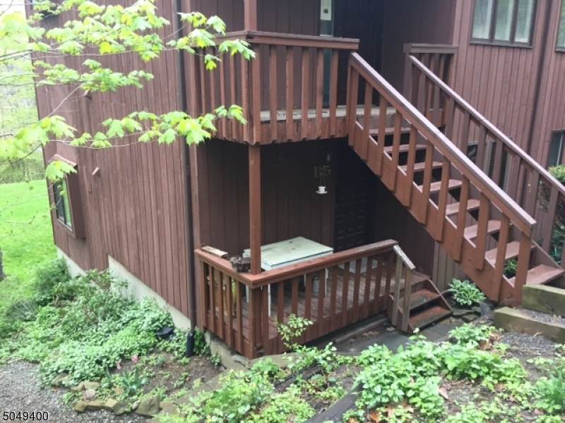 9 Village Way - Photo 1