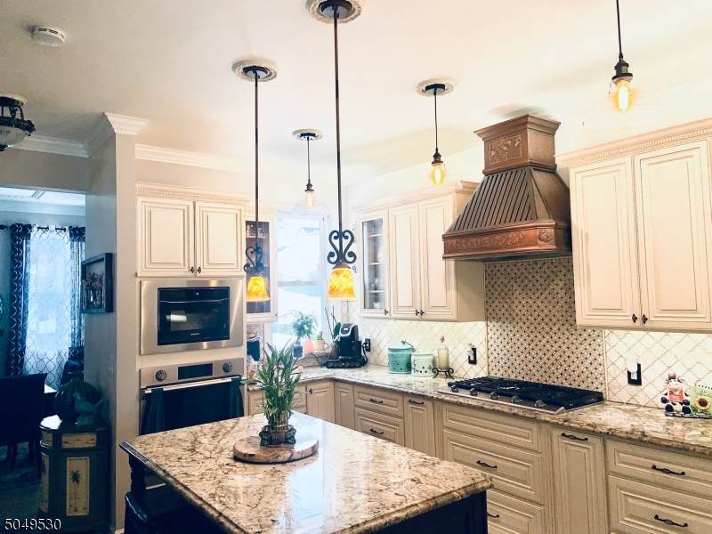 144 Wabash Ave - Photo 1