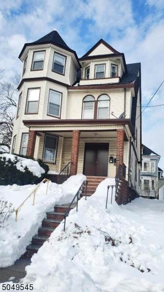 583 Sanford Ave - Photo 1