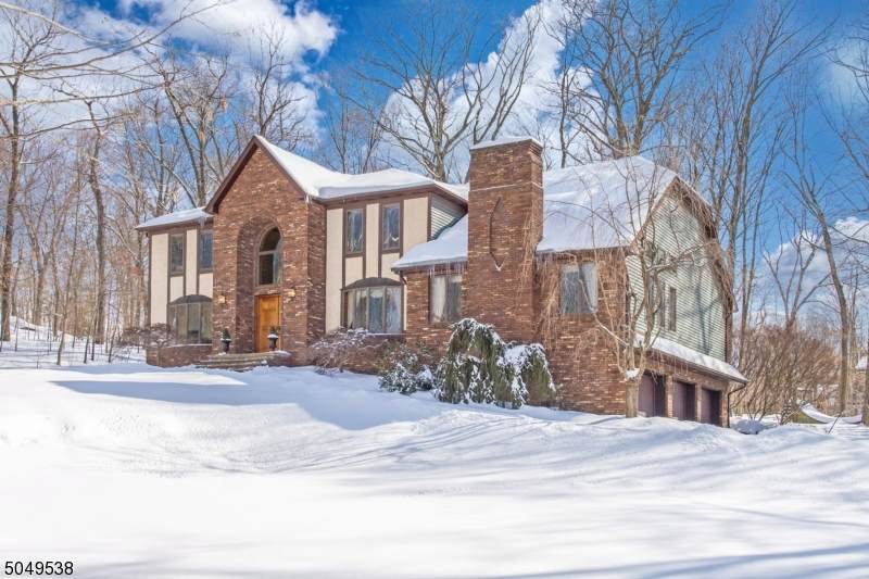 15 Wood Chase Ln - Photo 1