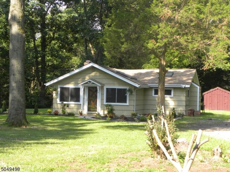 19 Crescent Rd - Photo 1