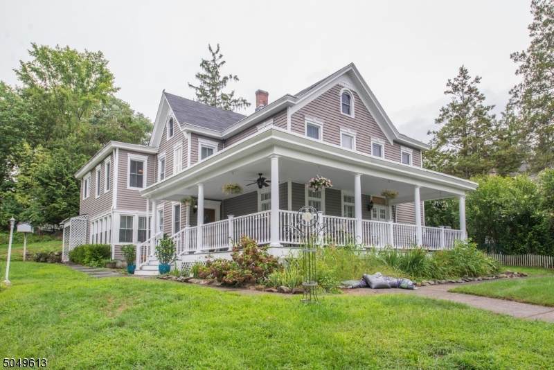 11 Vreeland Ave - Photo 1