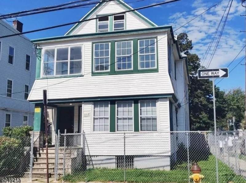 913 S 19th St - Photo 1
