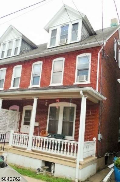 214 Lewis St - Photo 1