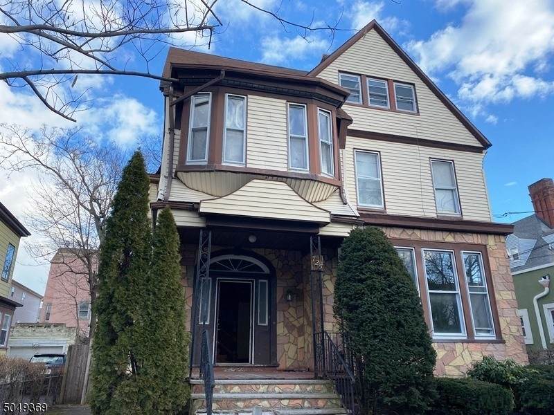 725 E 25th St - Photo 1