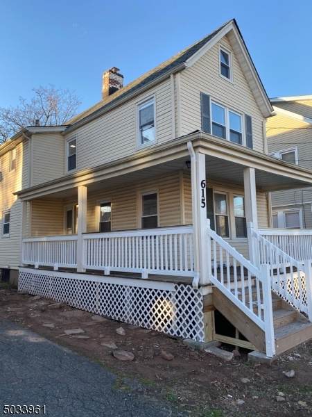611 Stuyvesant Ave - Photo 1