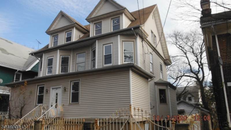 856 S 13th St - Photo 1
