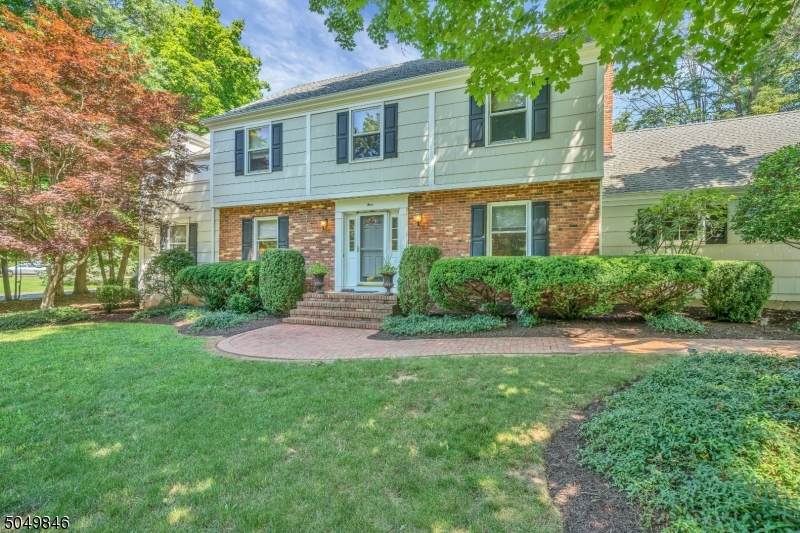 4 Forbes Ct - Photo 1