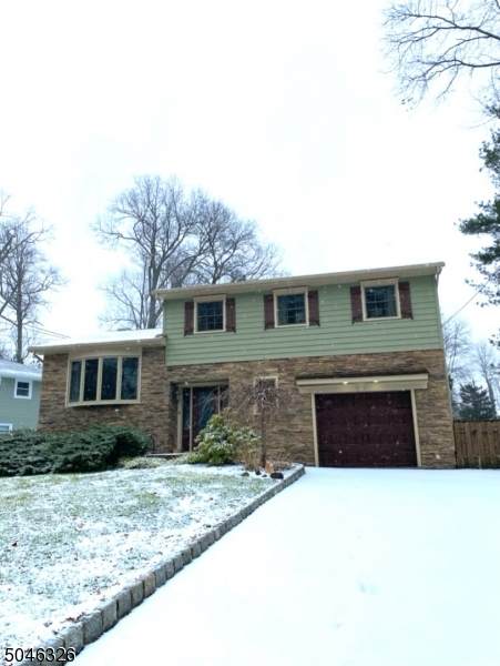 45 Davenport Ave - Photo 1