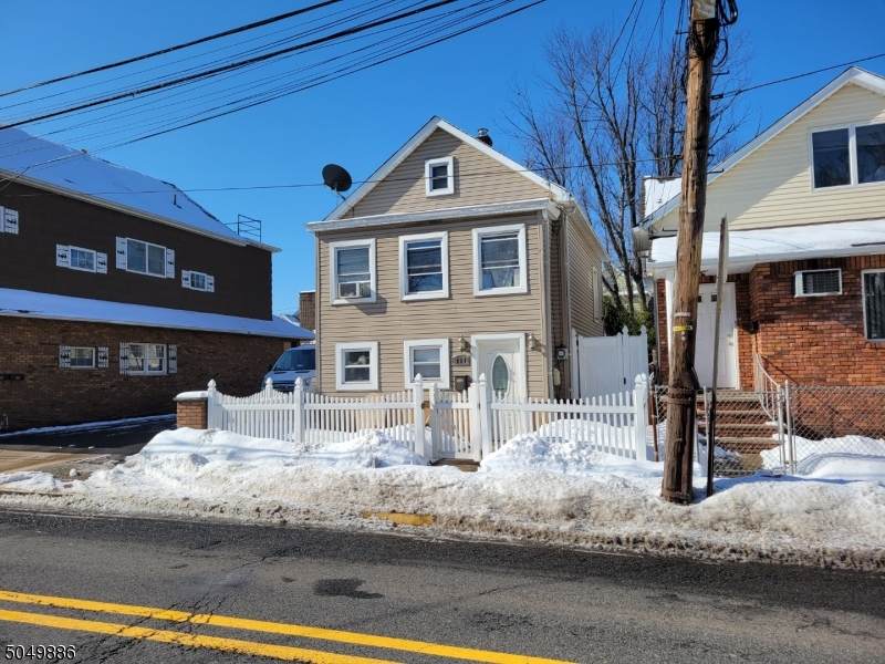 104 Wallington Ave - Photo 1