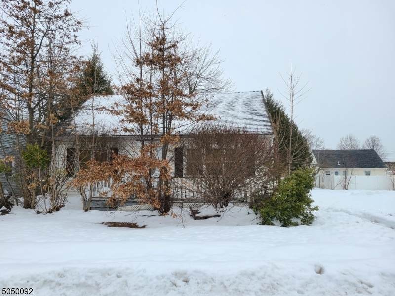 623 Boesel Ave - Photo 1