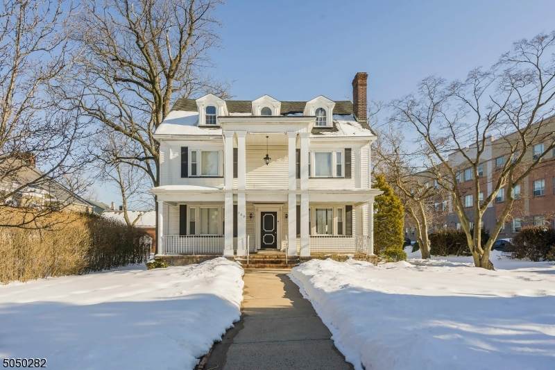 200 Livingston Ave - Photo 1