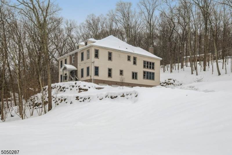 90 Ricker Dr - Photo 1