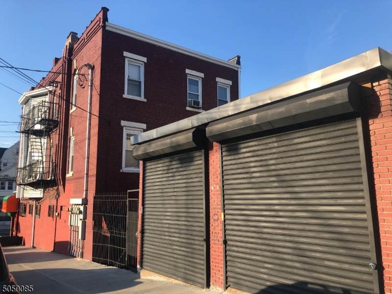 486 Union Ave - Photo 1