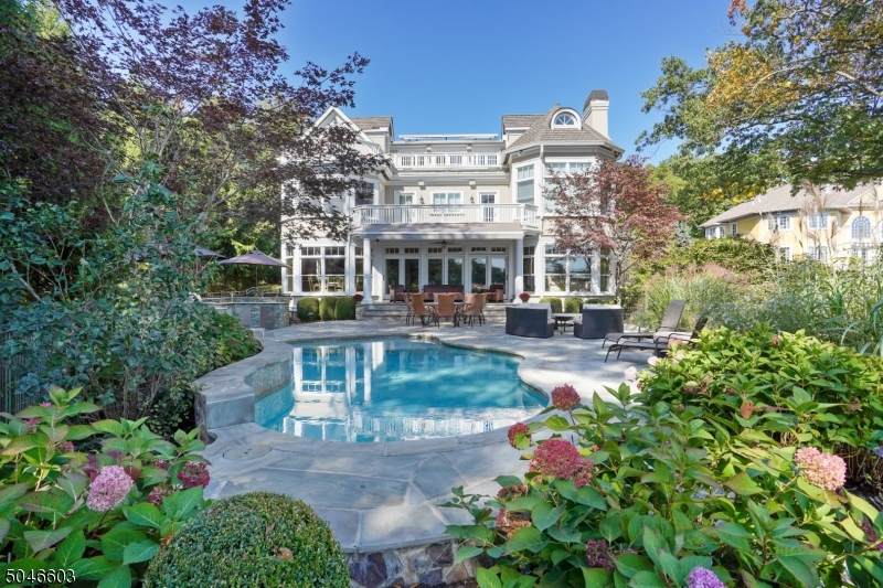 336 Boulevard - Photo 1