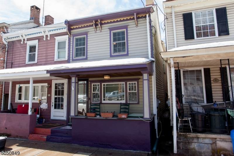 27 N Franklin St - Photo 1