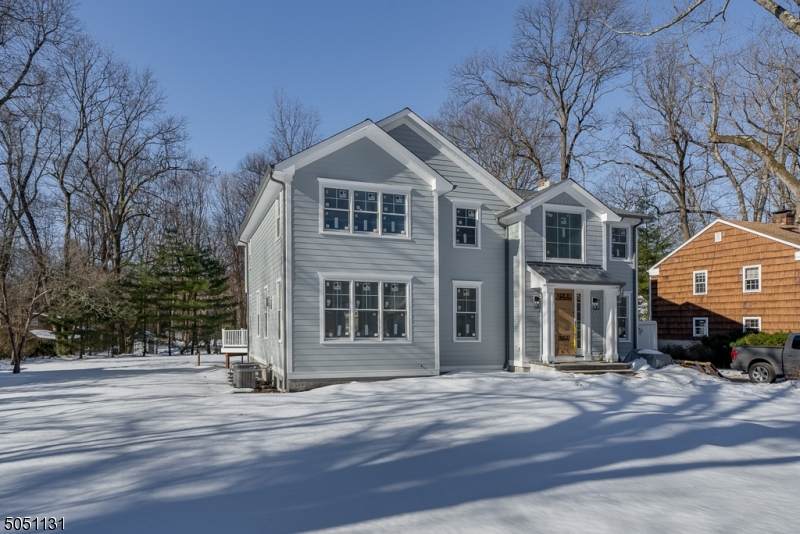 5 Maple St - Photo 1