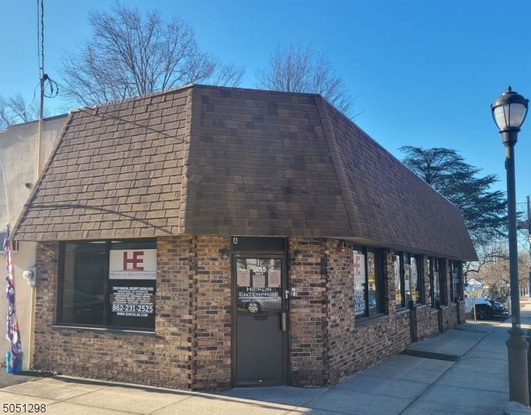 1455 Liberty Ave - Photo 1