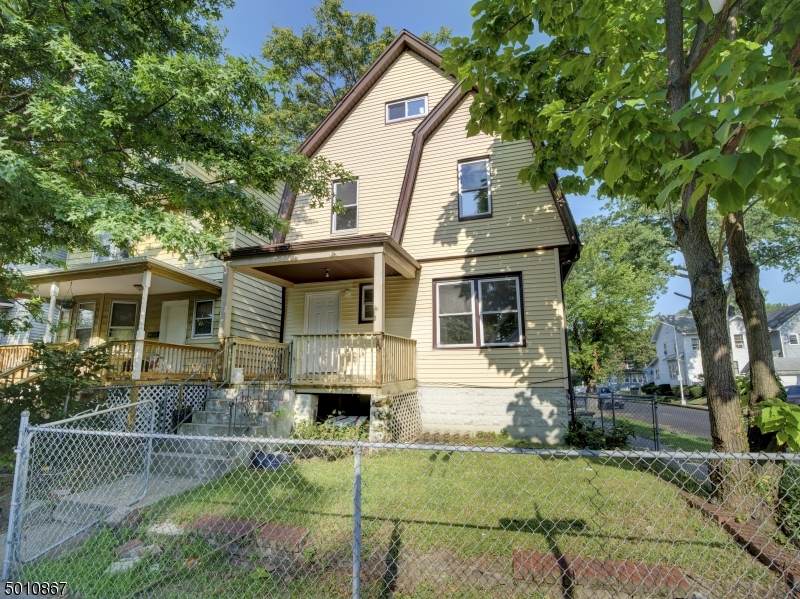 327 Halsted St - Photo 1