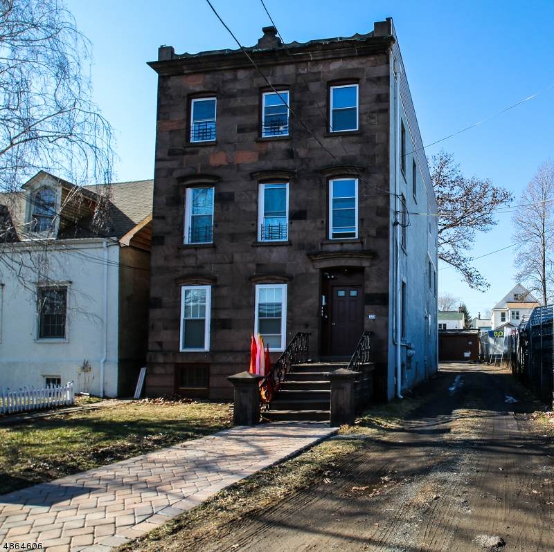 223 Main St - Photo 1
