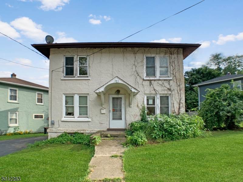 912 Gates St - Photo 1