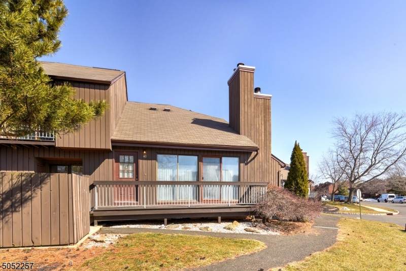2843 Bloomingdale Dr - Photo 1