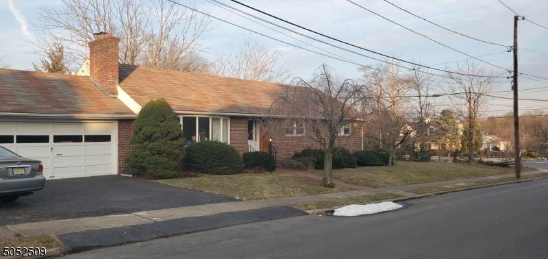 8 Glenview Rd - Photo 1