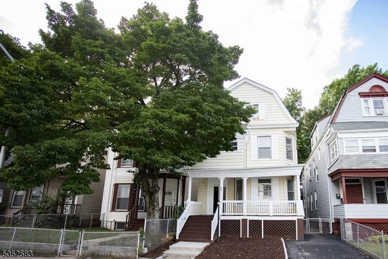 207 N 19th St - Photo 1