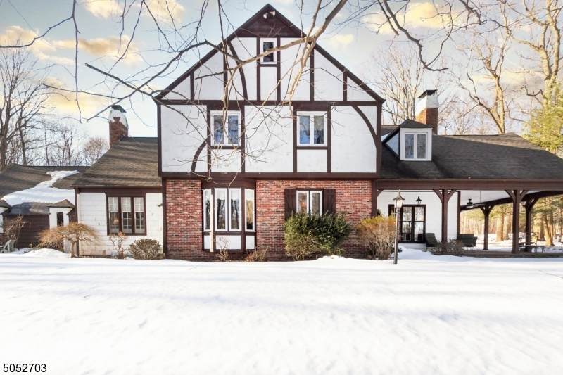 32 Horizon Dr - Photo 1
