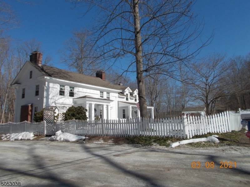 290 River Rd - Photo 1