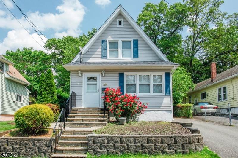 28 Princeton St - Photo 1