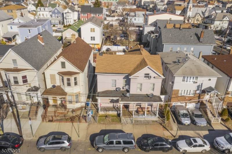 7 Niles St - Photo 1