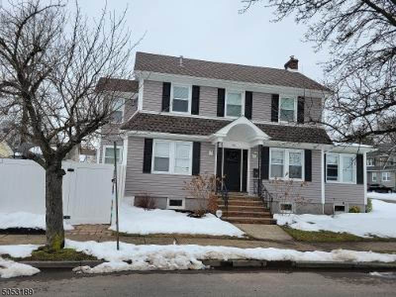 856 Livingston Rd - Photo 1