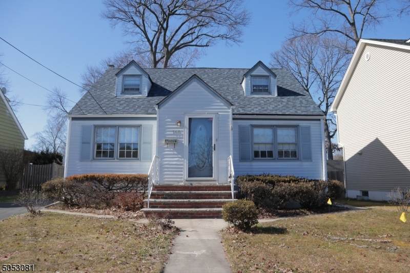168 Hillcrest Ave - Photo 1