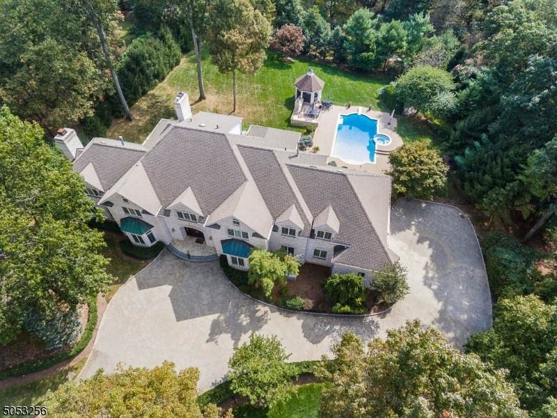 16 Charlotte Hill Dr - Photo 1