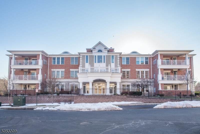 50 Four Seasons Dr - Photo 1