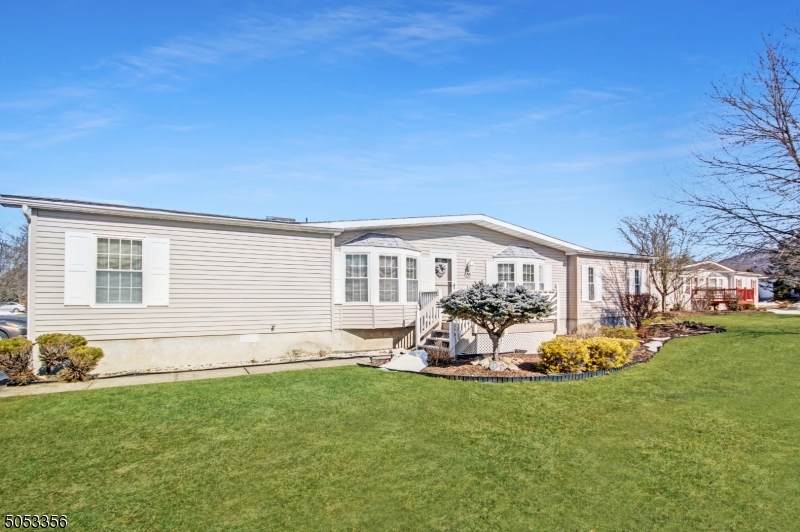 2 Clover Lane - Photo 1