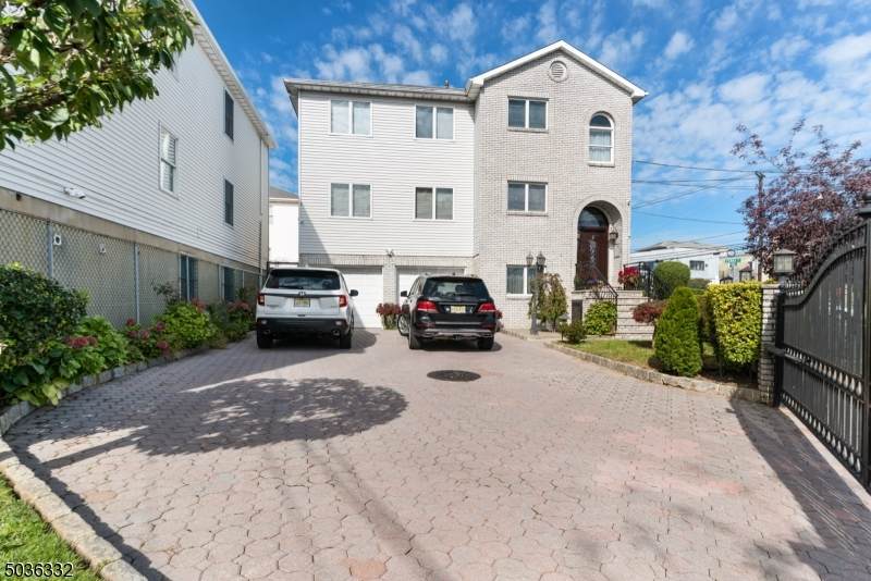 5 Saint Charles St - Photo 1