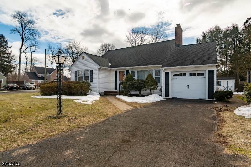 248 Shepherd Ave - Photo 1